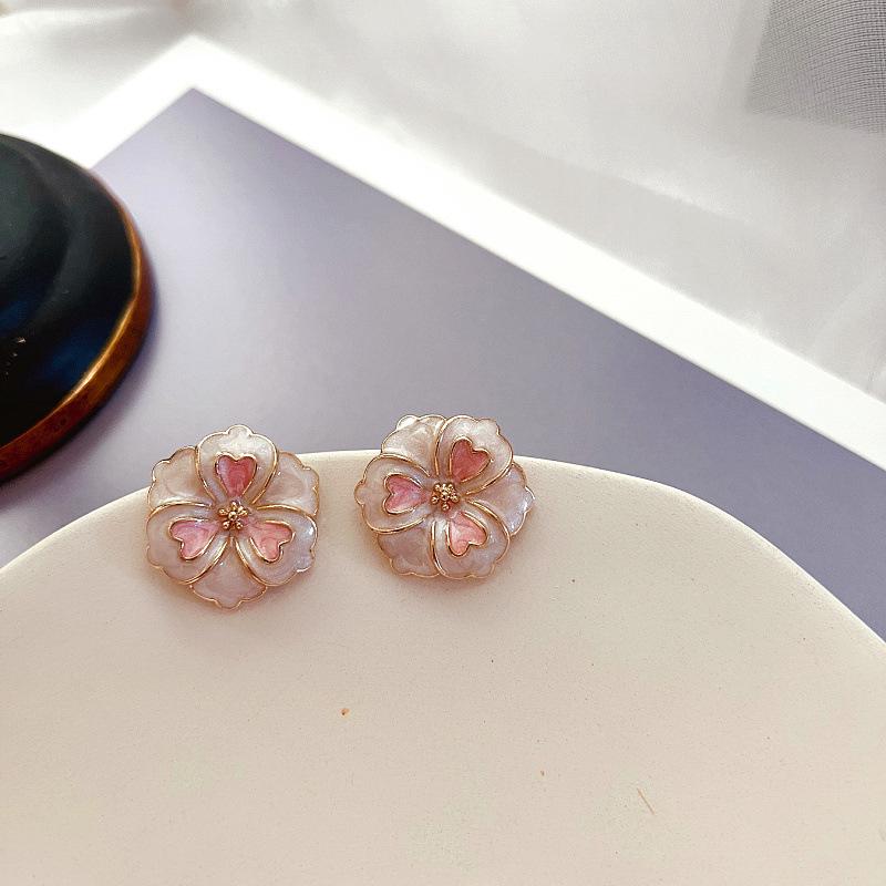 Retro French Light Luxury Enamel Flower Silver Stud Earrings