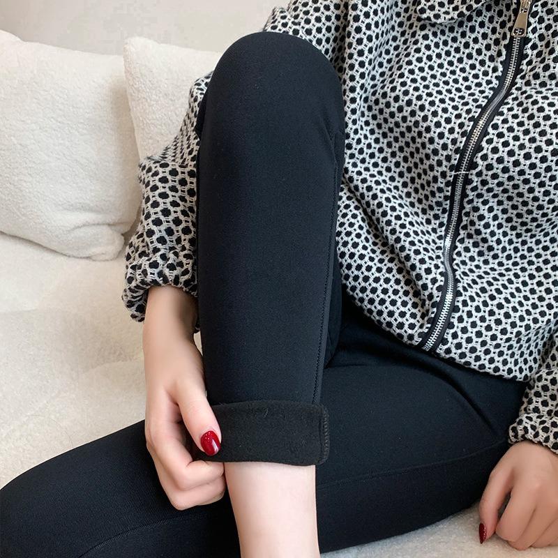 Leggings Women's Velvet Winter New High Waist Tight Magic Small Black Pants Small Feet Black Velvet Pants Children