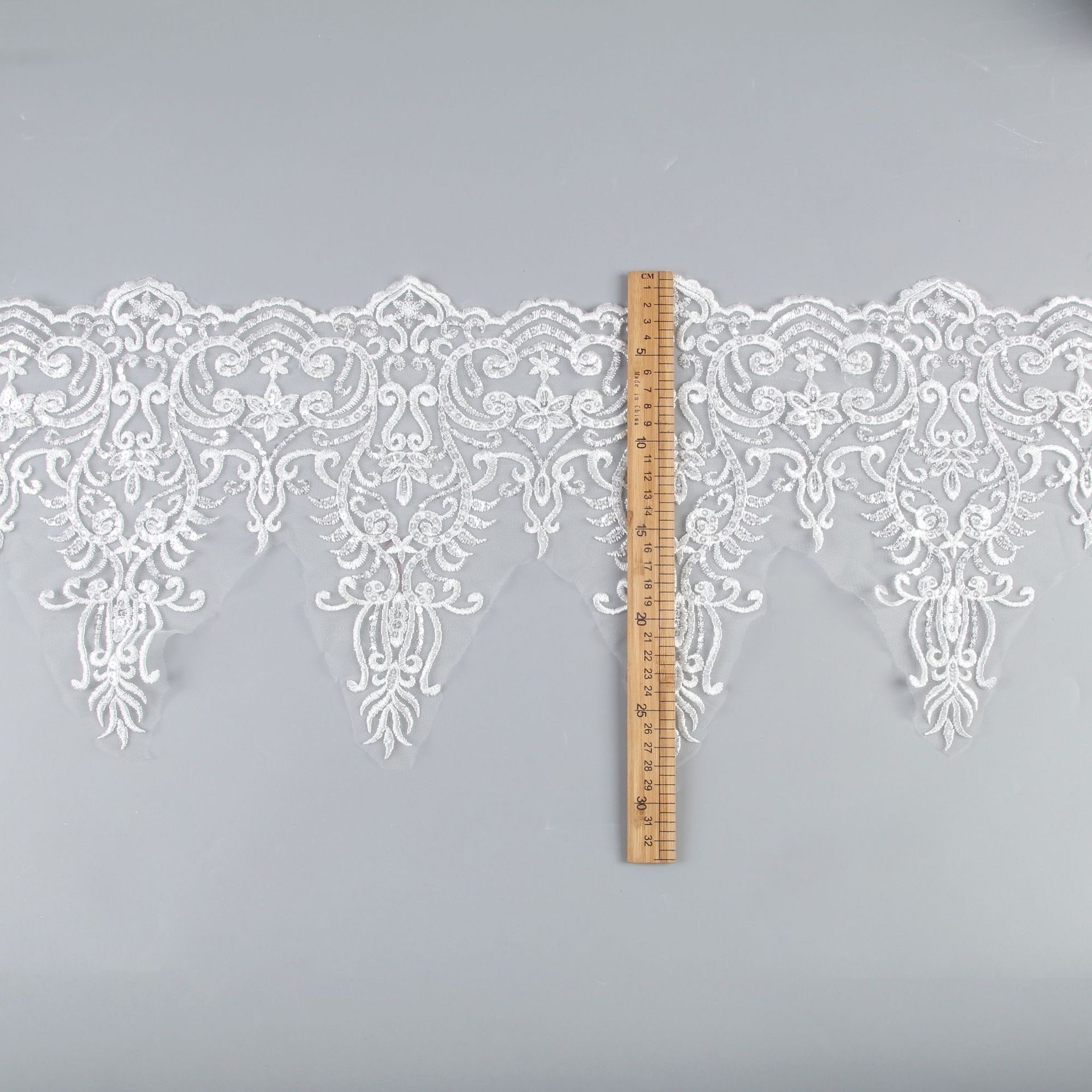 

29 см Плоская вышивка Кристальная сетка Большое кружево-штрихкод Аксессуары для одежды Свадебное платье Шторы Аксессуары для украшения детской одежды White/crystal/29cm