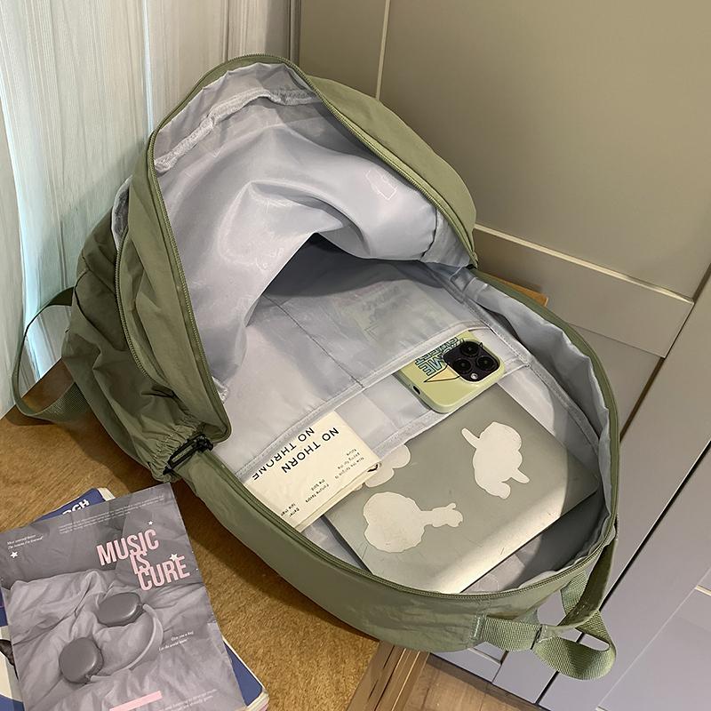 Lightweight Backpack Women's Outdoor Backpack Large Capacity Travel Bag Student Schoolbag