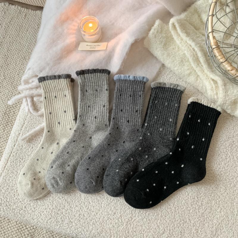 Polka Dot Socks Women'S Mid-Tube Socks Trendy Wool Versatile Lace Socks Warm Vertical Strips Stacked Socks