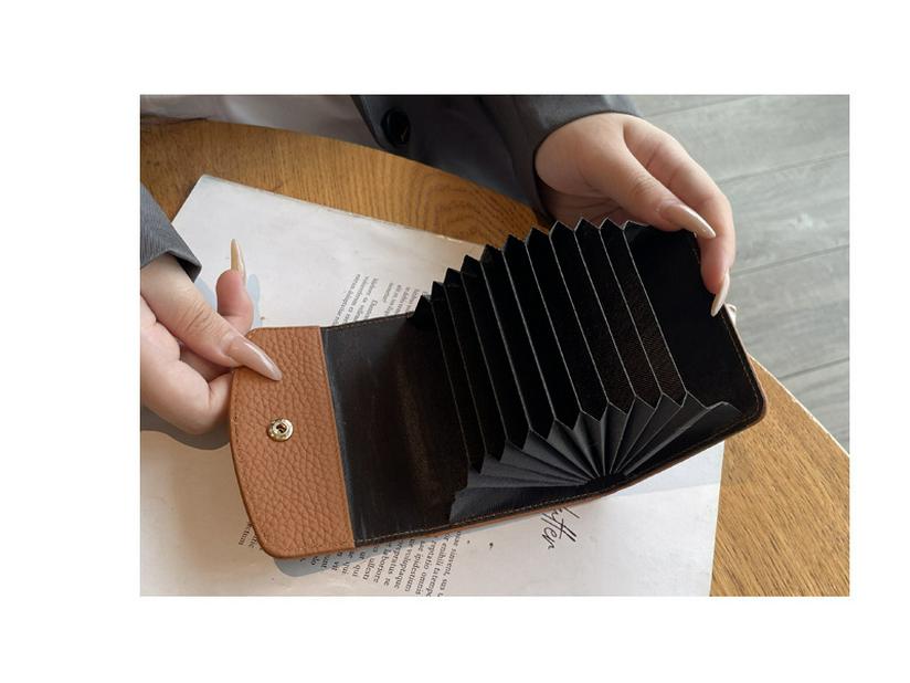 Genuine Leather Accordion Card Holder for Women - Compact, Anti-Demagnetization, Multi-Card Slots, Driver's License, Document Organizer