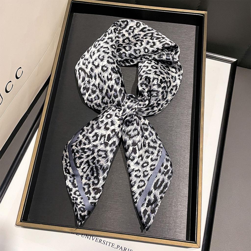 Luxury Square Scarf For Women Elegant Ladies Hijab Leopard Print Neckerchief Bandanas Summer Soft Stain Faux Silk Scarves Shawl