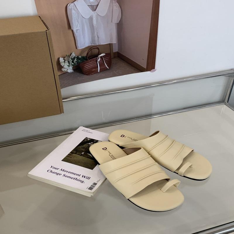 Spring and summer women's outer wear Roman women's shoes one-word seaside beach sandals design sense niche flat-bottomed pinch slippers