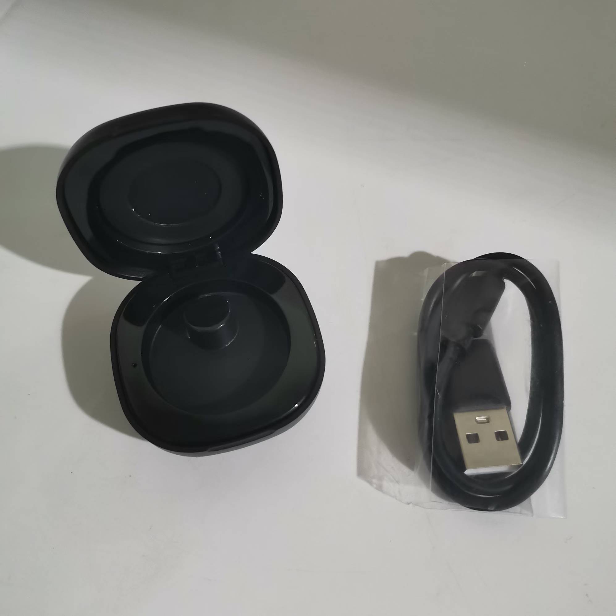 

Charging Case For R02 R03 R06 R08 R09 Smart Ring Charging Box Cable 200mAh Wireless Charger Case Type-C Replacement Charger Case