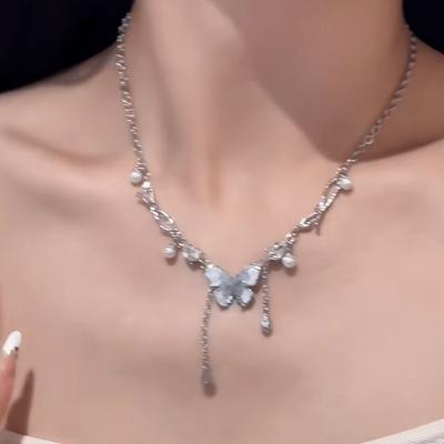 Super Unsterbliche Schmetterling Kristall Halskette Damen Leichter Luxus Nischen Design Sinn Neue Quaste Schlüsselbein Kette Premium Halskette Schmuck