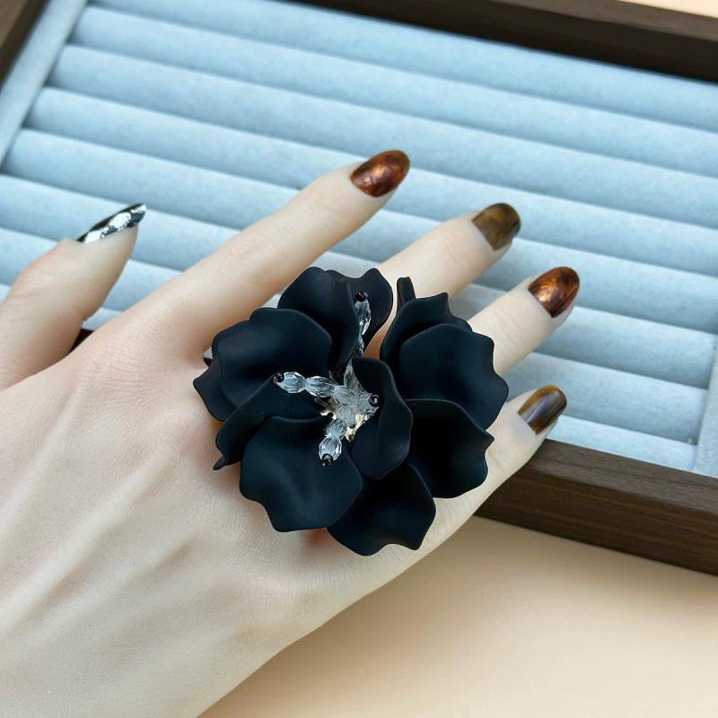 Vacation-Style Acrylic Flower Ring Fashionable Individual High-End Three-Dimensional Clothing Decoration Accessory For Women