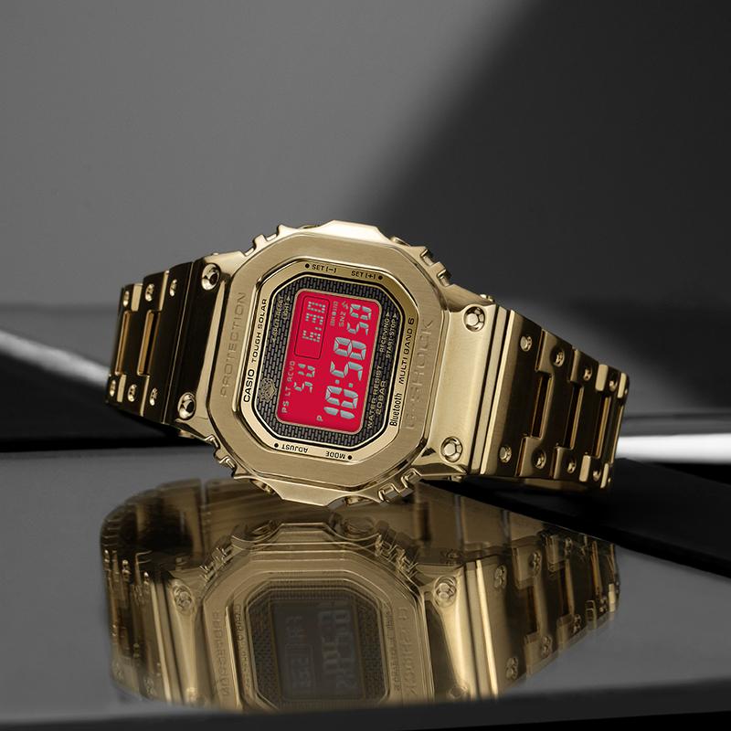 Casio Custom Collection GMW B5000GD 9A Solar Movement Metal Strap Watch Unisex Red Watch Dial GMW-B5000GD-9A(Watch4--)