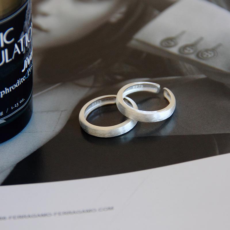 Adjustable Stylish Plain Band Ring for Women: Versatile, Fashionable, Stackable, Cool Style for Index Finger.
