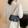 Trendige schicke Umhängetasche Frühjahr 2023 Neue modische einfache Umhängetasche Retro lässige kleine quadratische Crossbody-Tasche