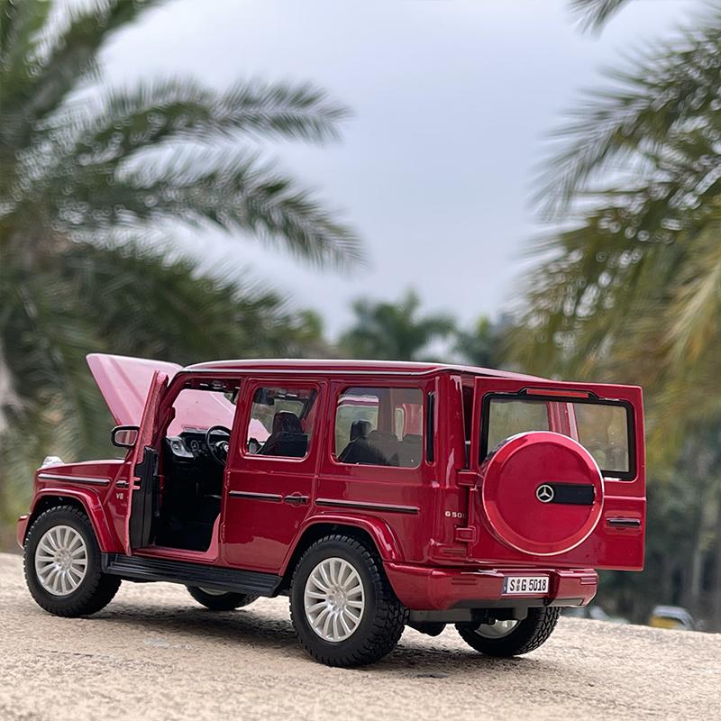 Maisto 1:24 Mercedes-Benz G-Class G500 SUV Alloy Scale Car Model Diecast Metal Miniature Model Car Collection Children Toy Car