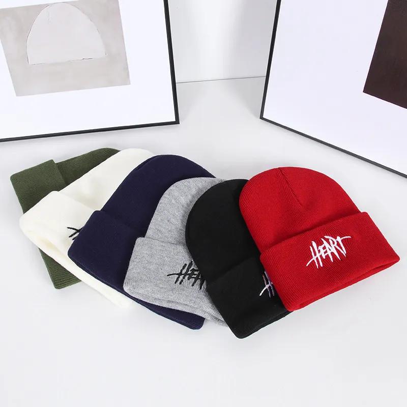 Natural NewStylish Korean Style Knitted Cap with HE Emblem - Ideal for Couples During Cold Season