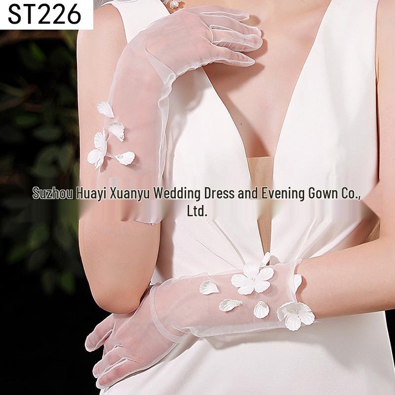Elegant Pearl Bow Wedding Gloves - French Aesthetic for Bridal Portrait Styling
