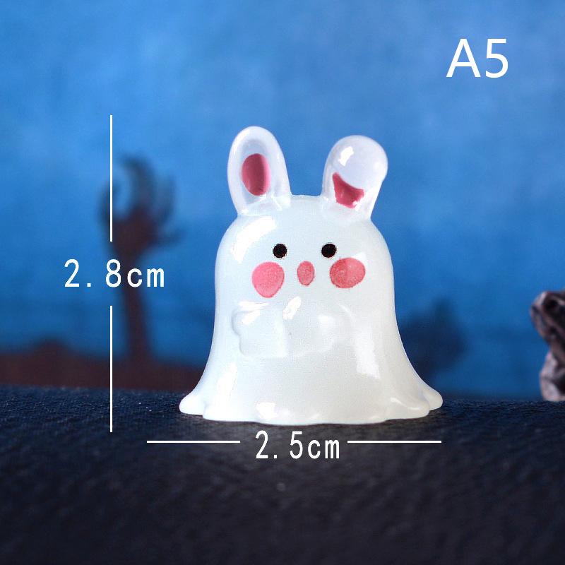 Figurine Luminous Miniature Funny Ghost Pig Rabbit Animals Micro Landscape Ornaments For Halloween Decorations Home Desk Decor