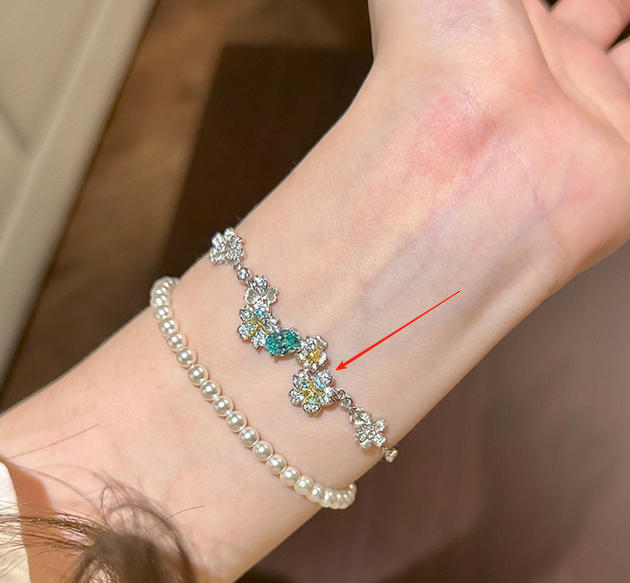 Hot Selling Dopamine Color Diamond Brushed Flower Bracelet Fairy Style Daily Stacking French Elegance