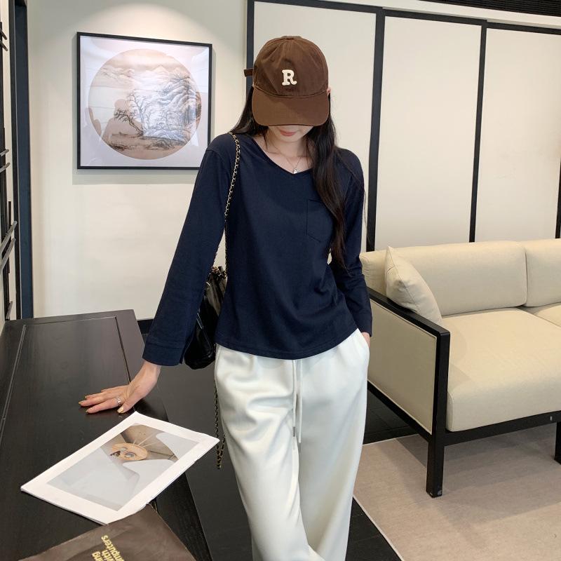 Korean High-End V-Neck Loose Long-Sleeve Women's T-Shirt, Autumn/Winter 2025