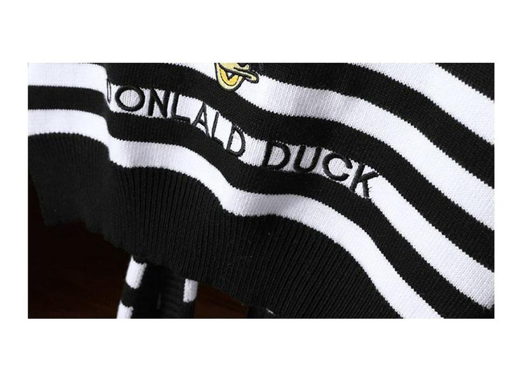 Donald Duck Embroidered Striped Wool Shawl - Women's Lightweight Knitted Scarf & Shoulder Protector for Spring & Autumn