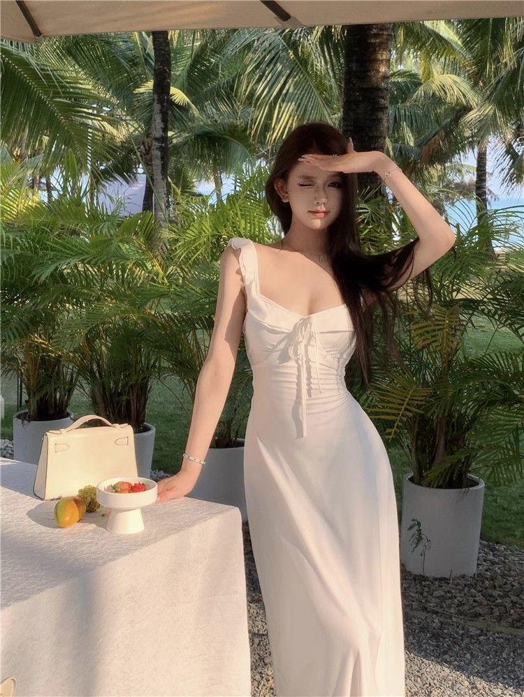 French Style Burgundy Backless Summer Dress for Women - Elegant, Exquisite, and Perfect for Beach Vacations