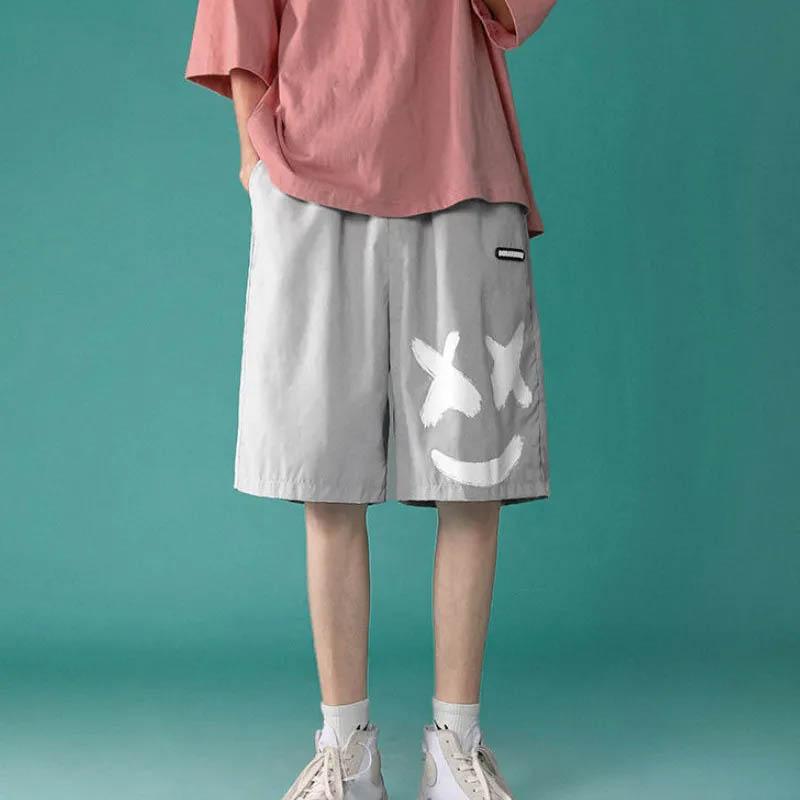 Ins Style Smiley Shorts Pantaloni da spiaggia da uomo Pantaloni sportivi  casual larghi Pantaloni sportivi casual Studenti Hip-hop Pantaloni a cinque  punti Estate Pantaloncini traspiranti da uomo acquista in modo economico —  spedizione