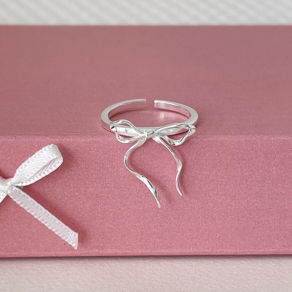 Elegant Bowknot Adjustable Ring For Women In Fashionable Copper Design Perfect For Everyday Wear