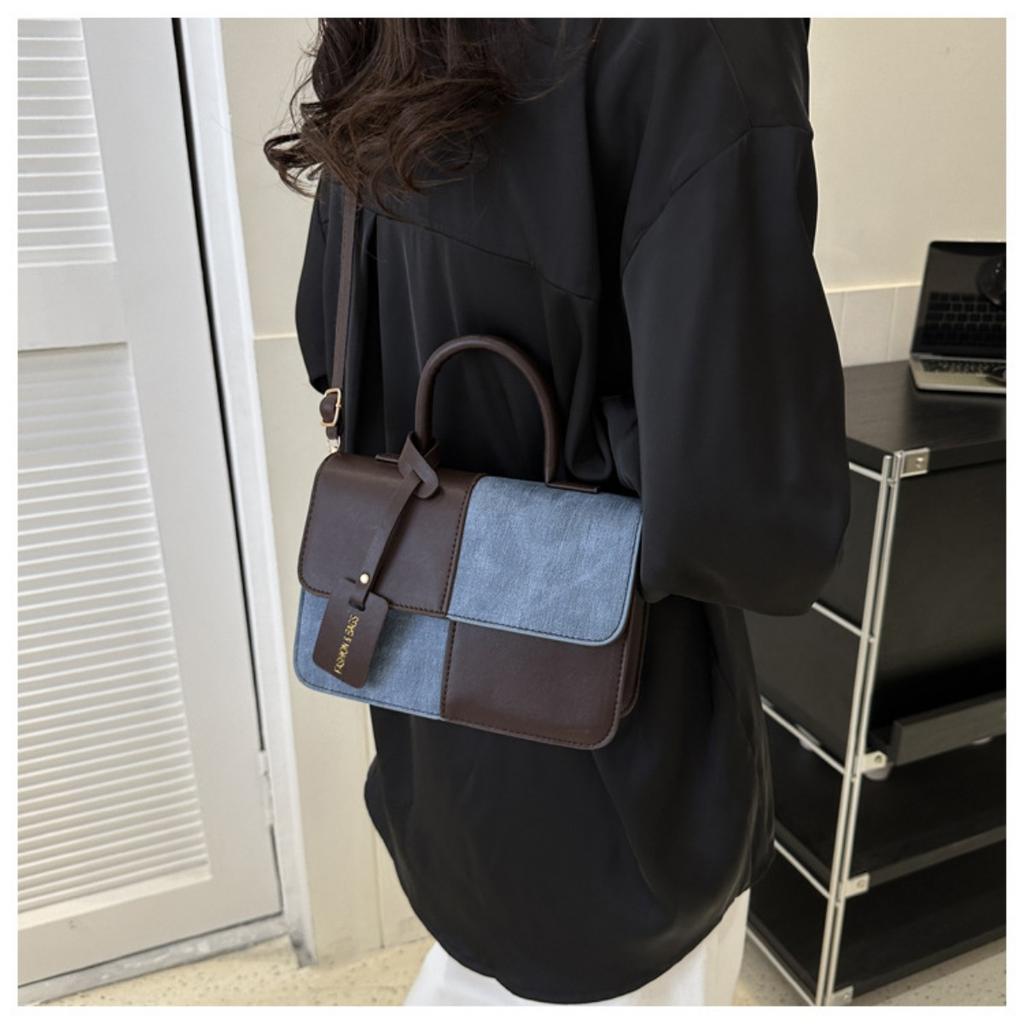 Small Square Bag with Niche Design Splicing and Contrasting Colors, Women's Daily Wear with Crossbody Bags and Fashionable Single Shoulder Bags