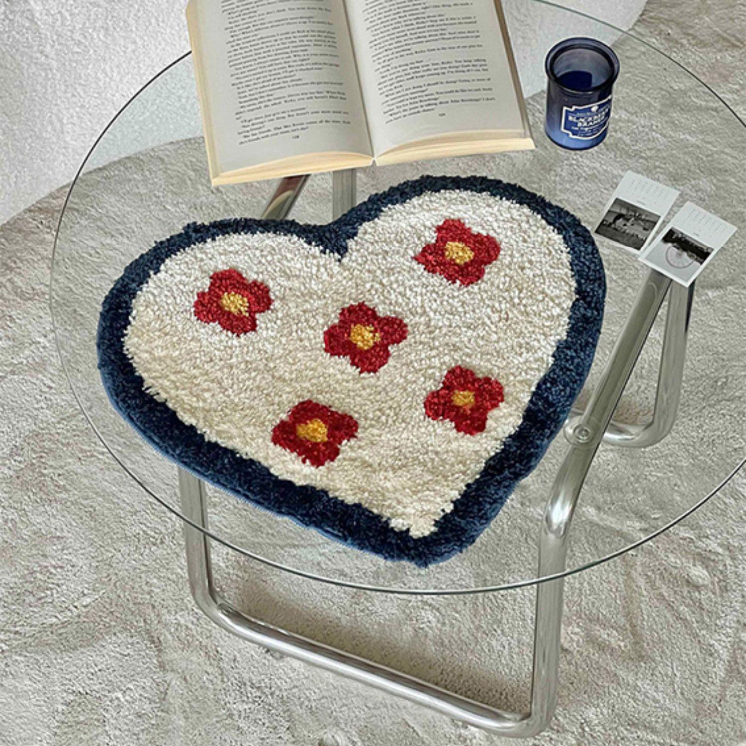 

Floor Anti Slip Pad Aesthetic Home Room Decor Heart Shape Tufting Bathroom Mat Soft Rug Bedroom Carpet Doormat 40x48cm