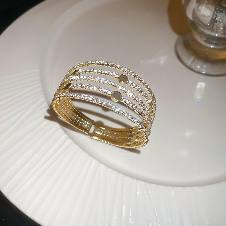 Super Flash Zircon Round Heart-shaped Flower Multi-layer Open Bracelet Exquisite and Beautiful Bracelet Light Luxury Jewelry Women