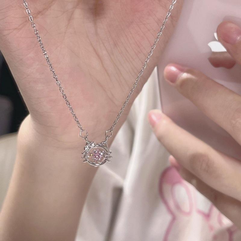 Titanium Steel Does Not Fade, Simple High-End Necklace Women'S Design Temperament Collarbone Chain Fashionable Personalized Pendant