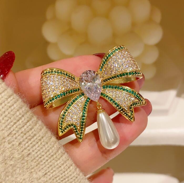 Elegant Bowknot Brooch with Shiny Rhinestones, Wreath Angel Wings Pin Jewelry Accessories - Great for Personal or Gift Use