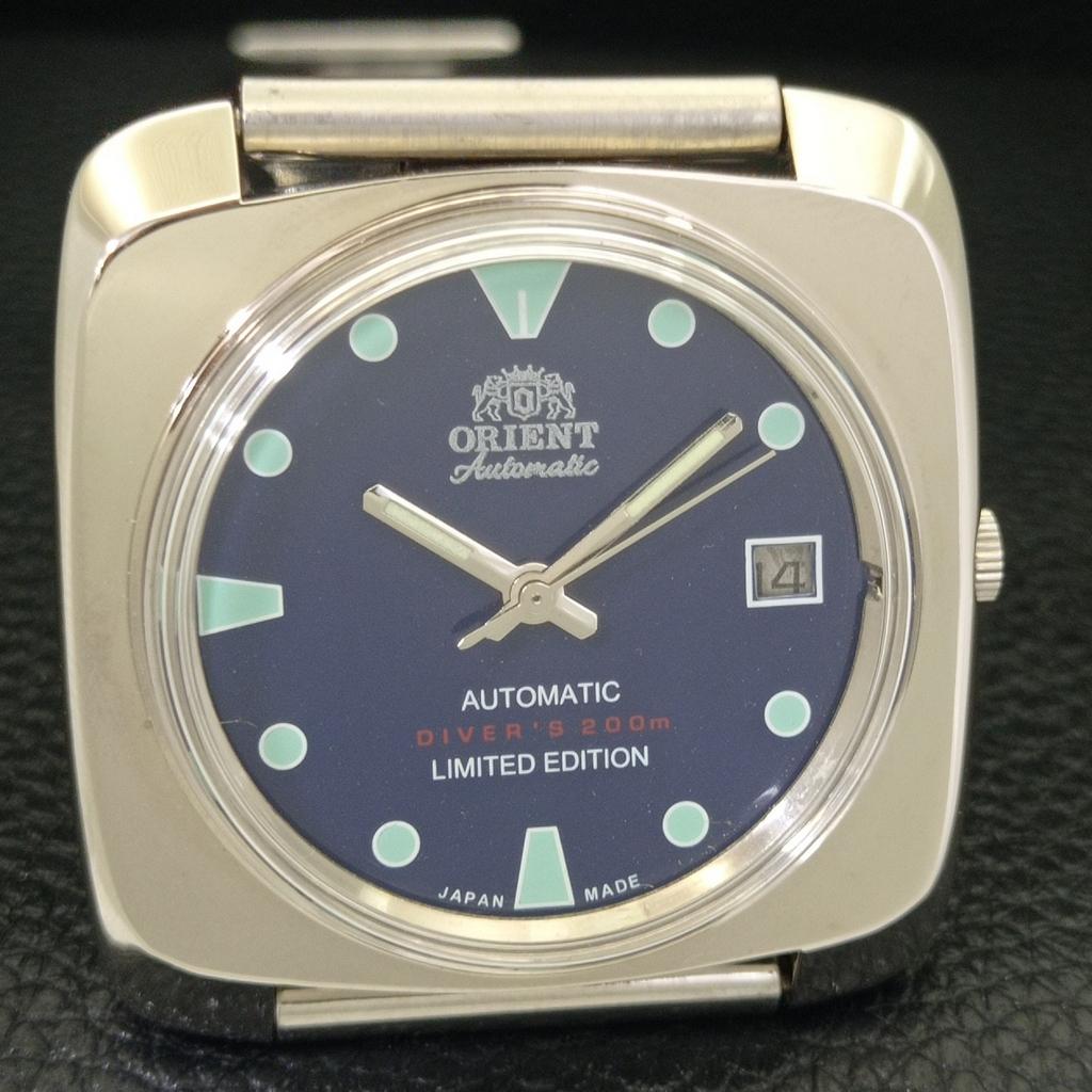 USED AUTOMATIC 46941 VINTAGE ORIENT JAPAN MENS BLUE COLOR DIAL WATCH A702232-5 R123-a702232