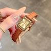 Women's vintage-style square watch with leather strap, new style, high-end selection, exquisite women's wristwatch.