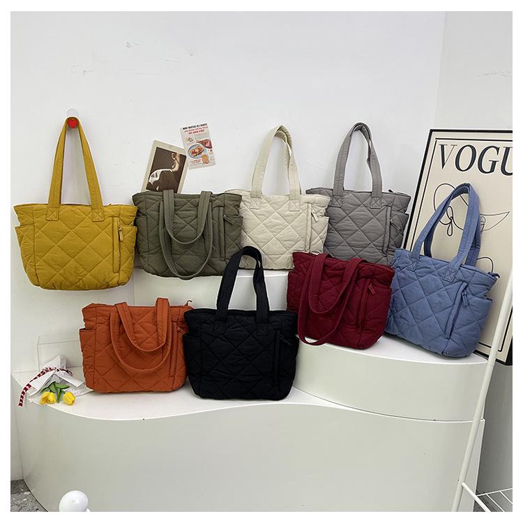 2023 Women's Large Capacity Quilted Nylon Tote - Versatile Autumn/Winter Fashion Shoulder Bag
