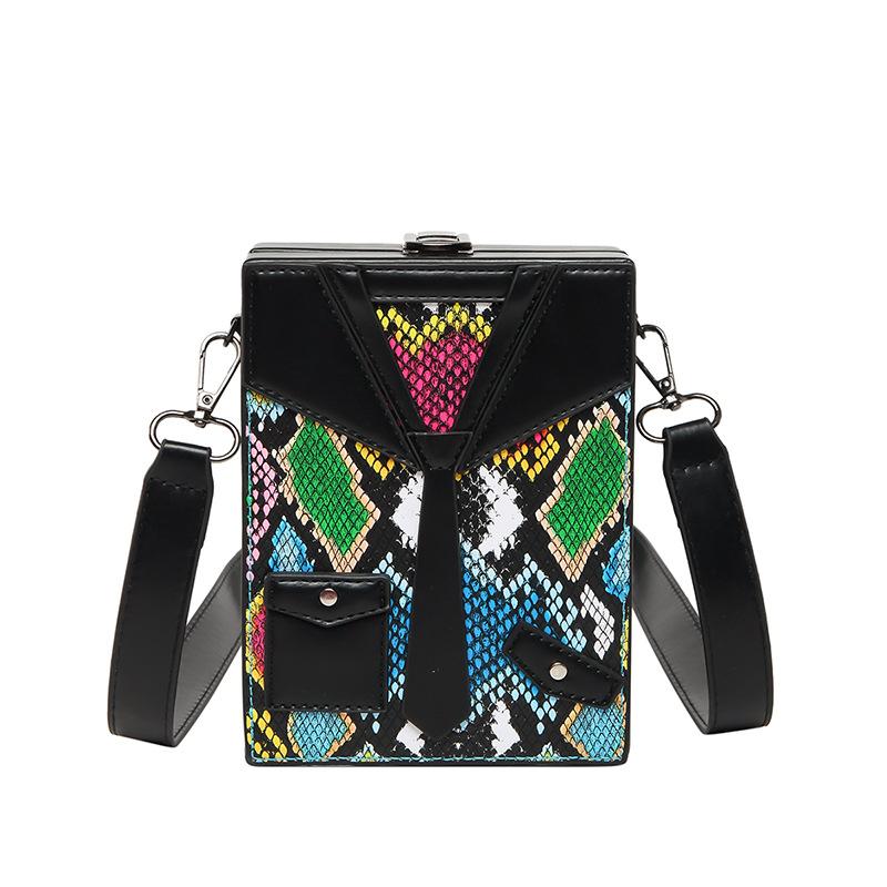

European Brand Design Motorcycle Bags Women Clothing Shoulder Rivet Zipper Jacket Bag Messenger Bag Women Leather Handbags