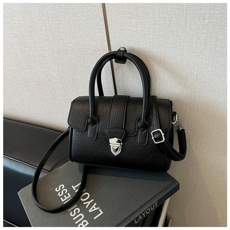 New high-end fashion temperament portable women casual simple versatile commuter messenger small square bag