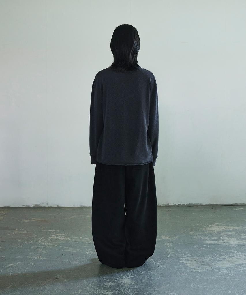 Seukeulaeteulpigsel Winded Loose Mock Neck Long Sleeve [Charcoal]