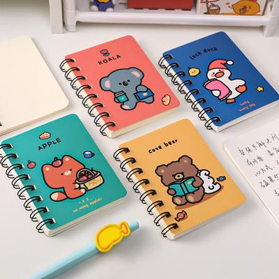2 Adet Mini Sevimli Spiral Defter Çizgi Film A7 Yan Çevirmeli Spiral Defter Pürüzsüz Yazım Cep Defteri Çalışma Ofis Günlük İçin 80 Sayfa