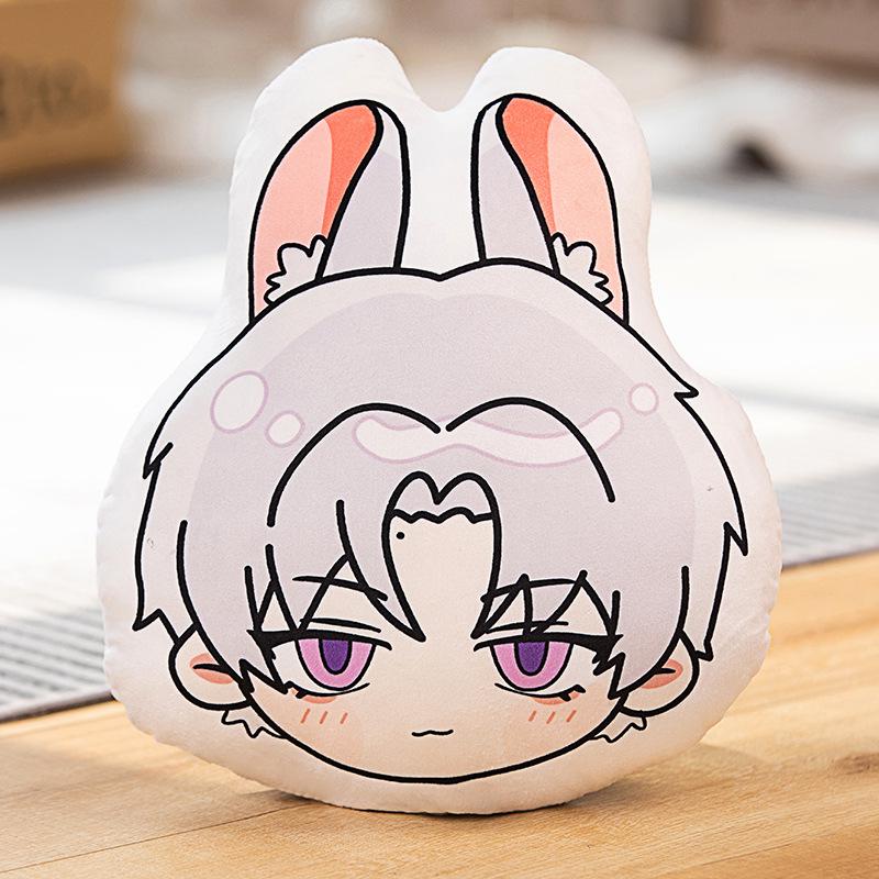 Xiao Yi Pillow & Qi Sili Pendant: Charlie Su & Lu Chen Plush Toys