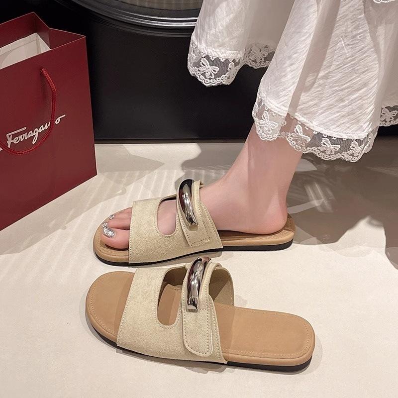 Spring and summer women's 2025 new Korean sweet and versatile baotou summer soft bottom casual one-word non-slip slippers