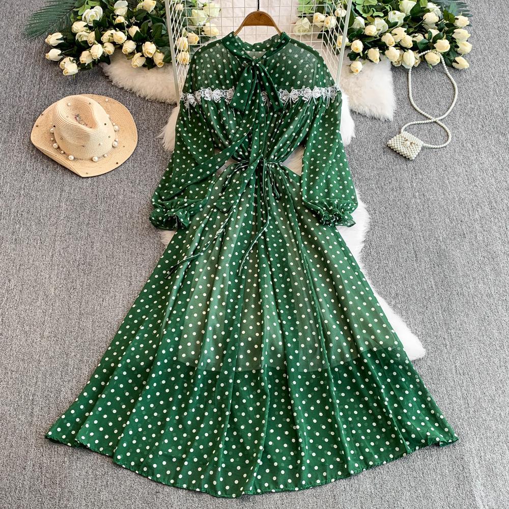 Women's Lace Bow Lantern Sleeve Dress A Summer Waist-cinching and Slimming Dress