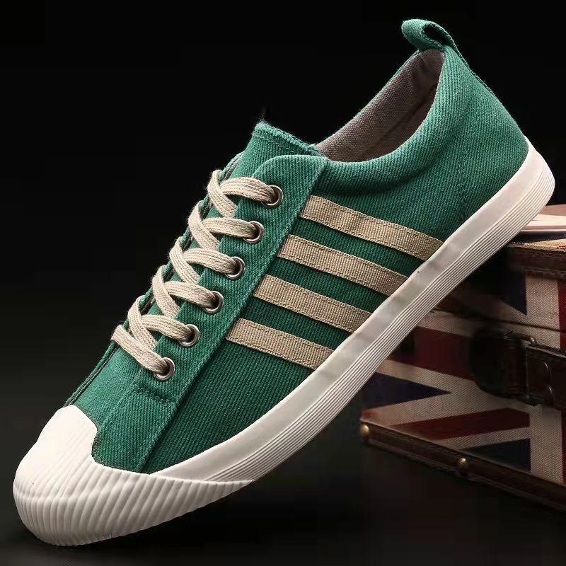 Men's shoes are breathable in , lazy canvas trendy shoes, casual board shoes, versatile men's work cloth shoes