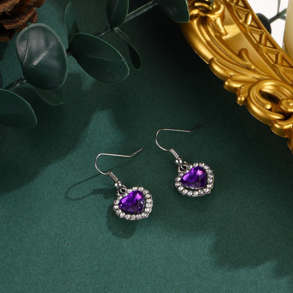 Colorful Crystal Heart Earrings - Fashionable and Versatile 