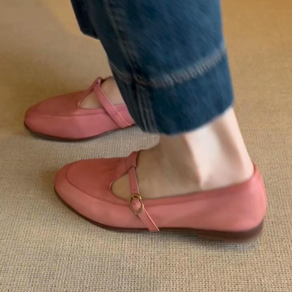 Ladies Flat Shoes Square Toe British Style Small Leather Shoes Women New Silver Single  Fashionable Mary Jane Shoes