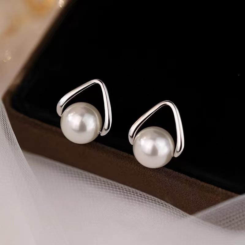 2025 Hot Selling High-End Pearl Stud Earrings In 925 Sterling Silver: Elegant Ear Jewelry for Women