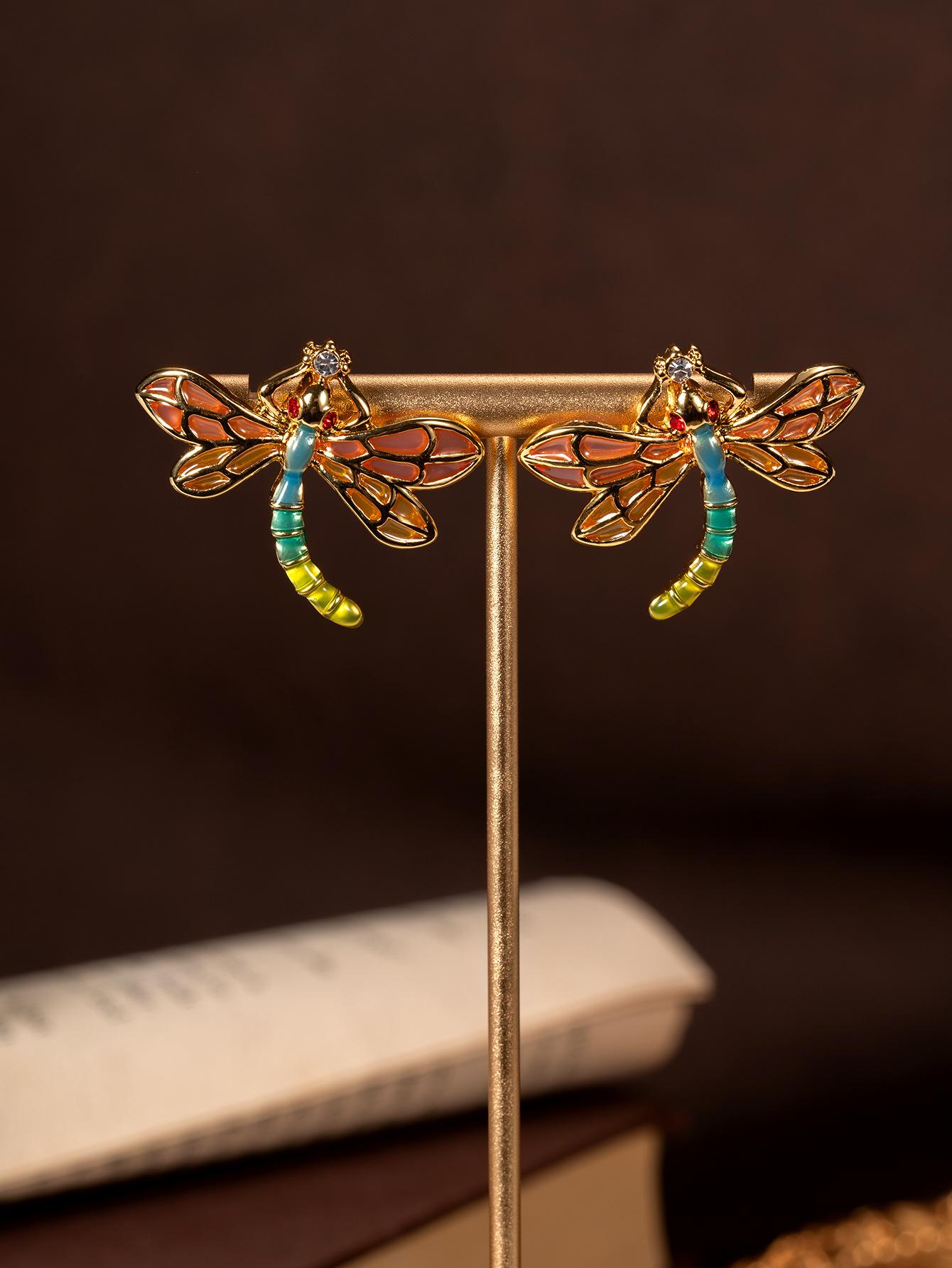 2026 Dragonfly Necklace Temperament Versatile Personality Pendant High Sense Insect Medieval Necklace Female