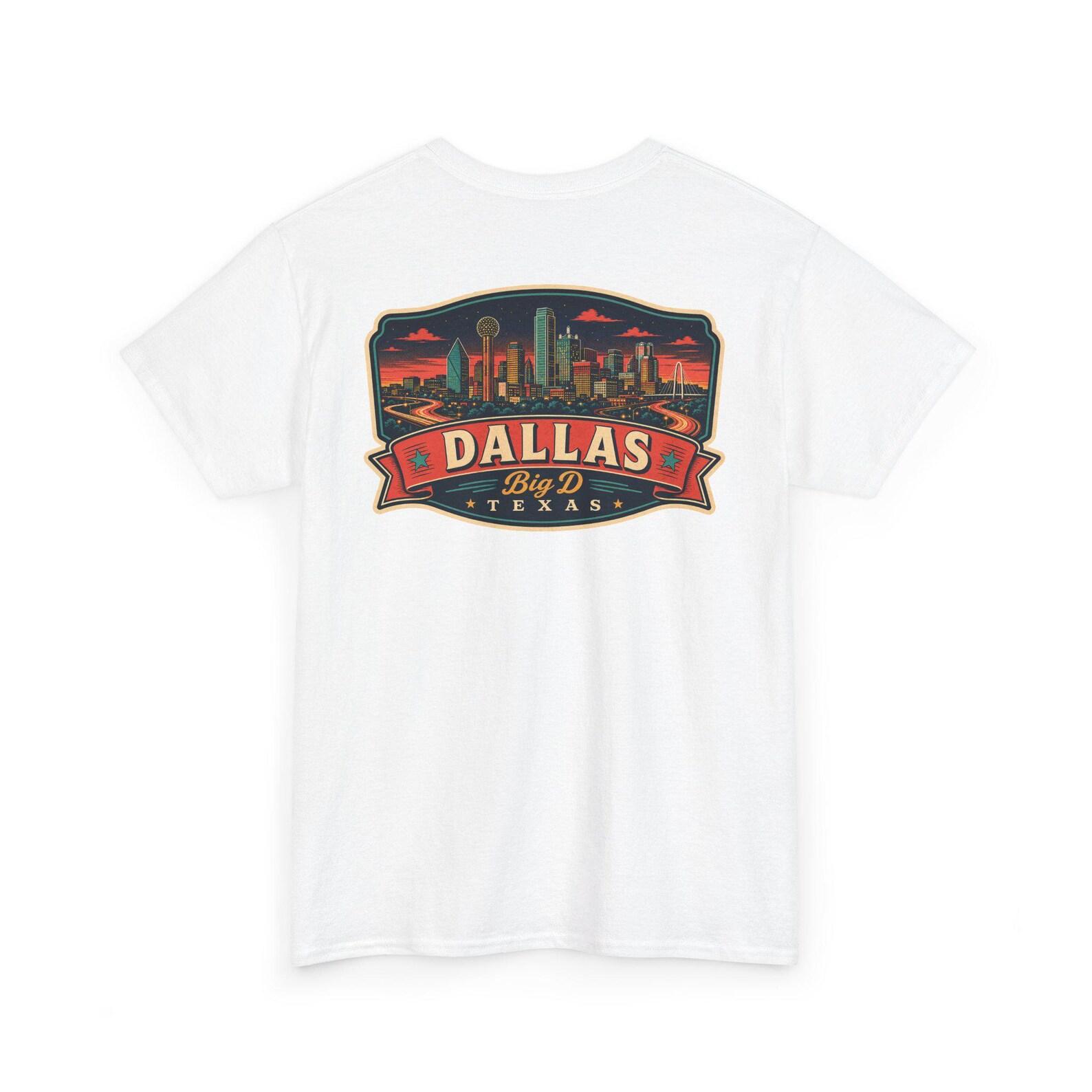 Dallas - Mid Century Luggage Tag T-Shirt | Retro Skyline City Badge Tee M