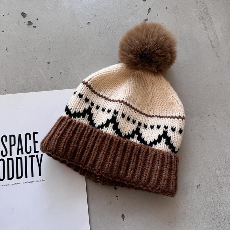 Winter Vintage Jacquard Knit Hat Women Acrylic Beanie Hat With Ball Plush