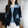 A New Jacquard Color-blocking Fake Two-piece Knitted Sweater for Women with A Lapel and A High-end Cardigan for Autumn and Winter