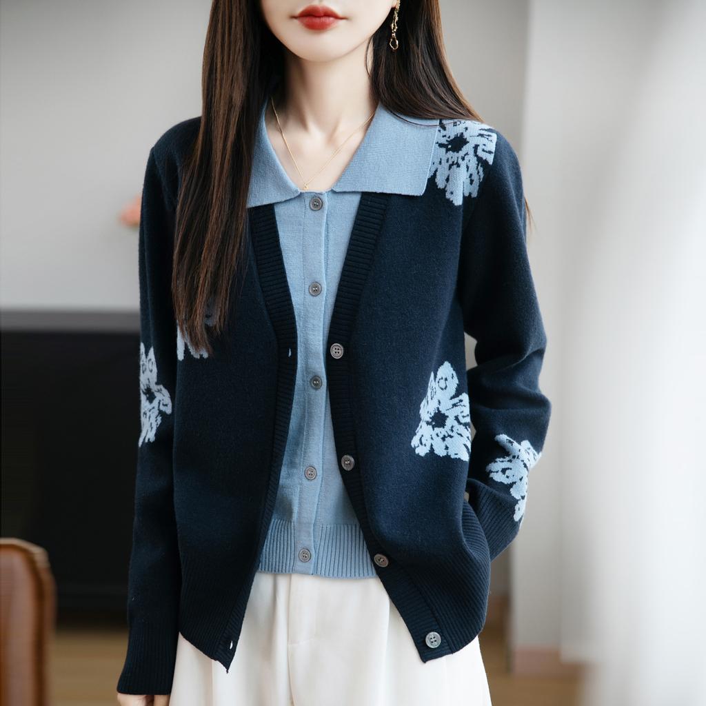A New Jacquard Color-blocking Fake Two-piece Knitted Sweater for Women with A Lapel and A High-end Cardigan for Autumn and Winter