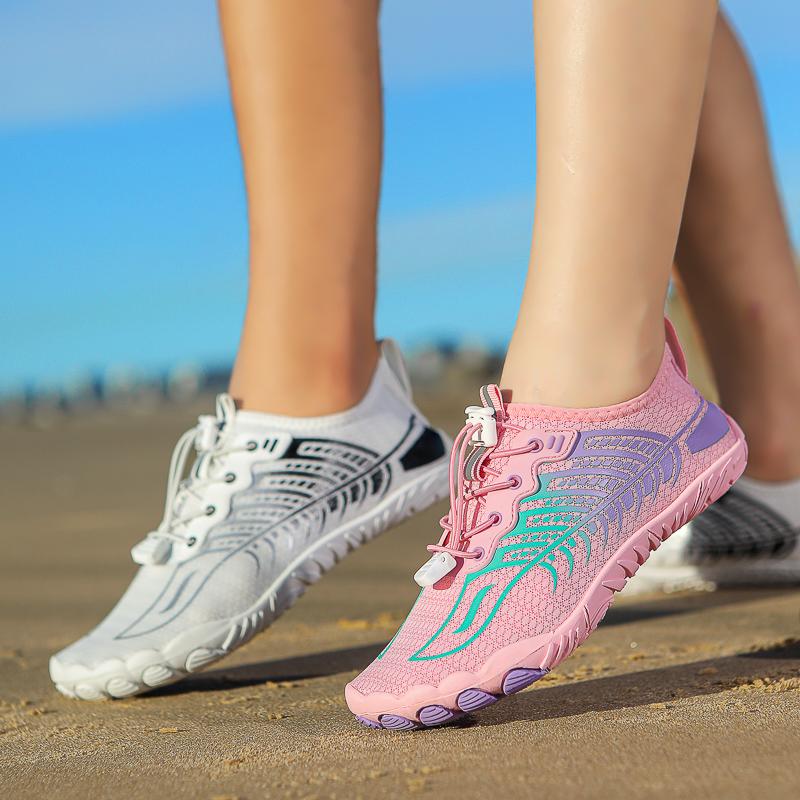 Men Barefoot Water Shoes Quick Drying Beach Wading Sneakers Women Breathable Light Beach Aqua Shoes for Swimming Surfing Sailing