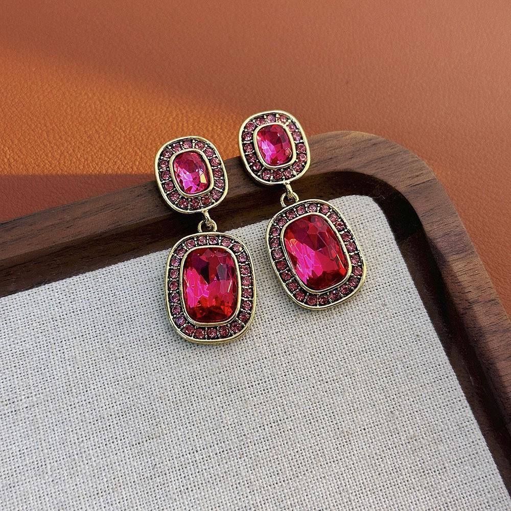 Vintage Rhinestone Geometric Stud Earrings - Retro Court Style, Niche Design, Light Luxury, High-End